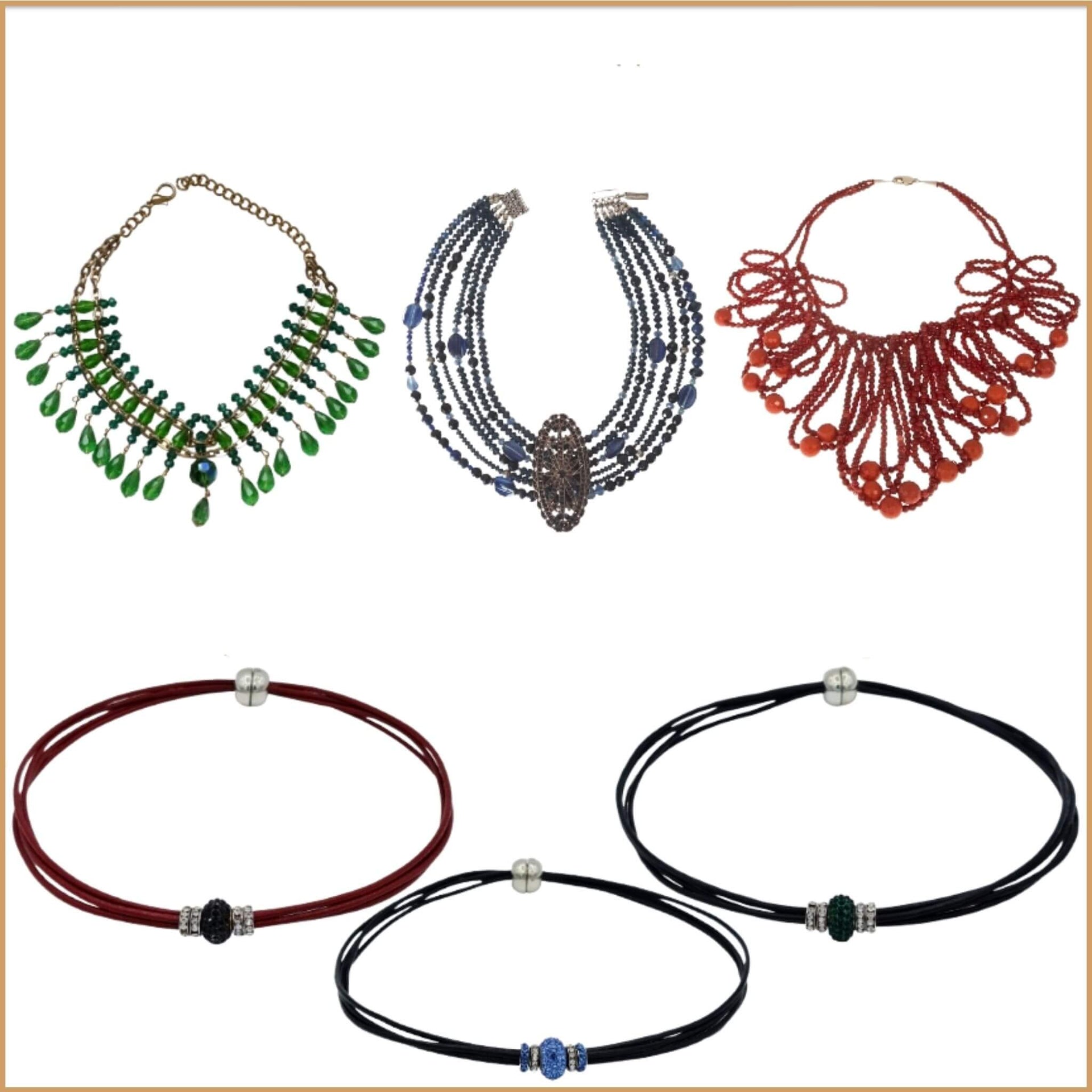 Collares de cuero cortos de mujer tipo gargantilla con brillantes de fino cristal multicolor en plata y rondelles de stras. Collares cortos y largos de cuentas de piedra natural con cierres en plata de ley. 