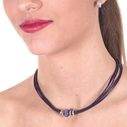 Collar gargantilla de cuero morado y brillantes de cristal morado