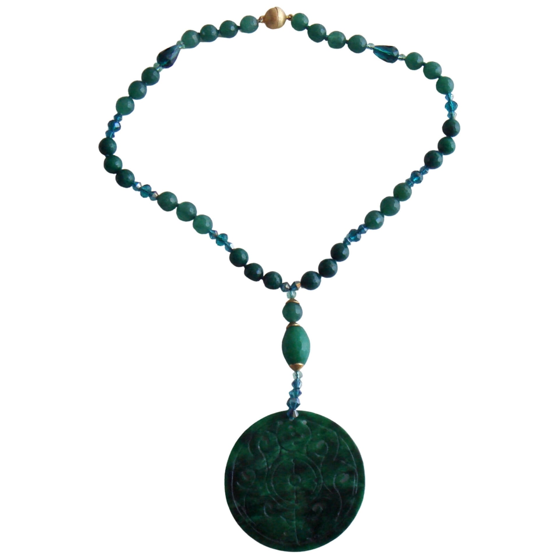 Collar medallón de jade verde