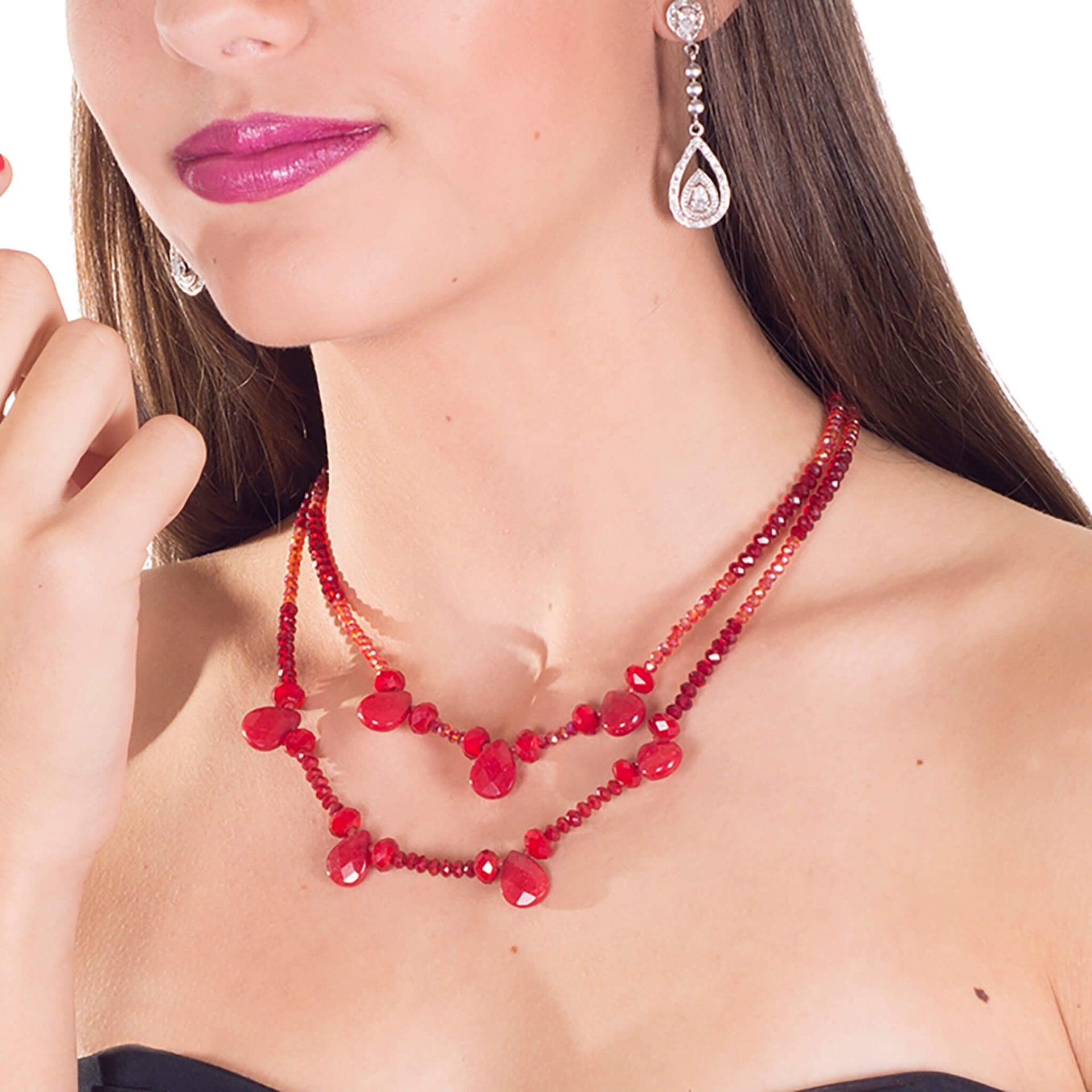 Collar de cristal rojo de doble tira y lágrimas colgantes