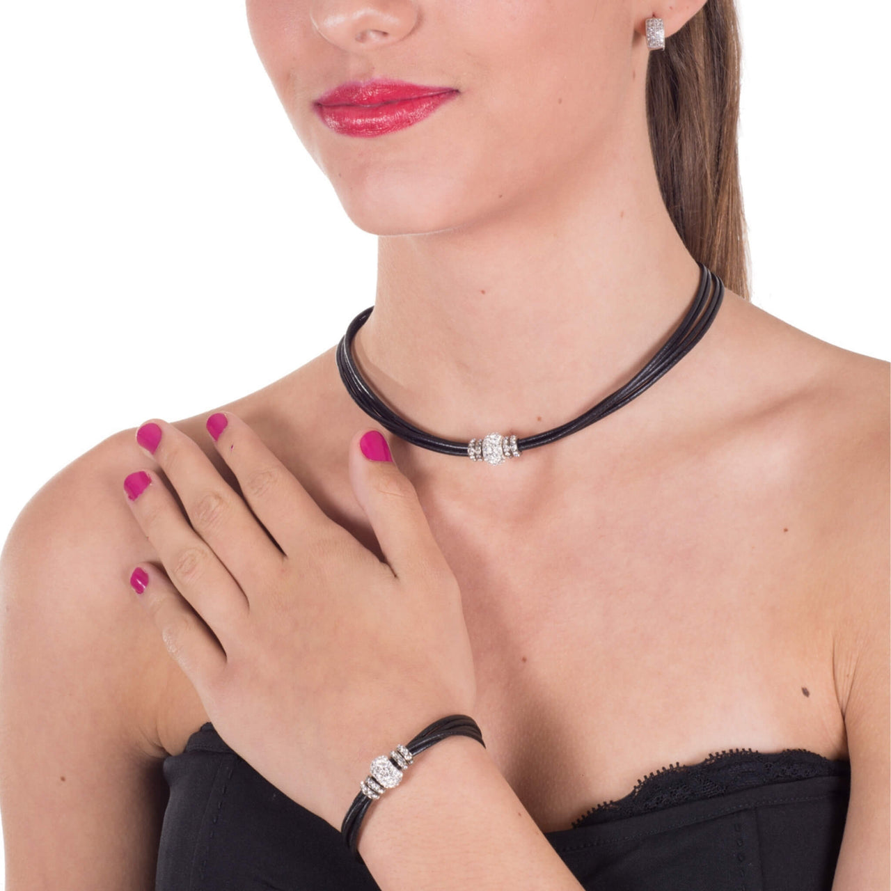 Set de pulsera y collar de cuero negro y brillantes de cristal blancos